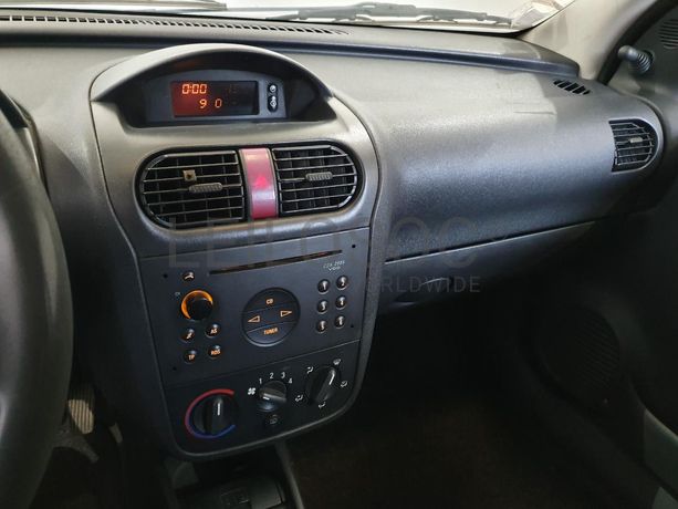 Opel Corsa C Van1.7DI · Ano 2001