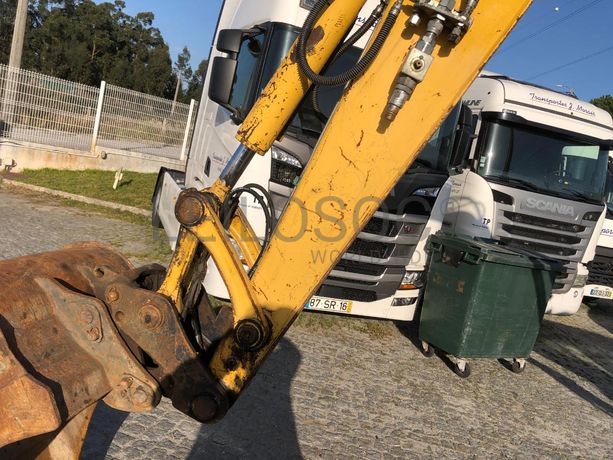 Giratória Rastos Komatsu PC88MR-8