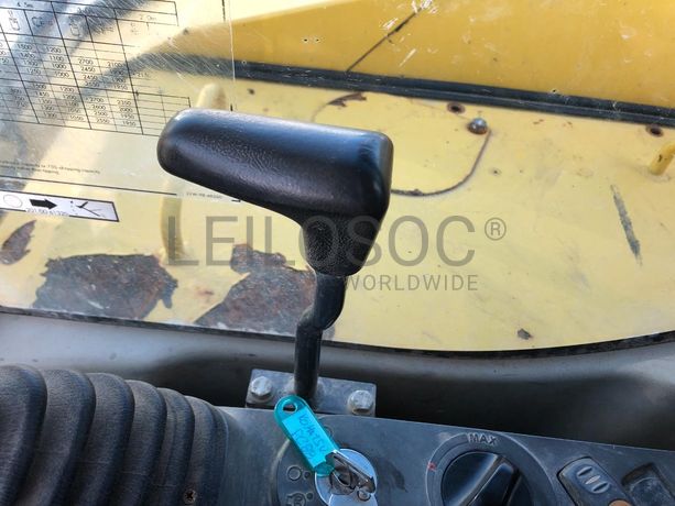 Giratória Rastos Komatsu PC88MR-8