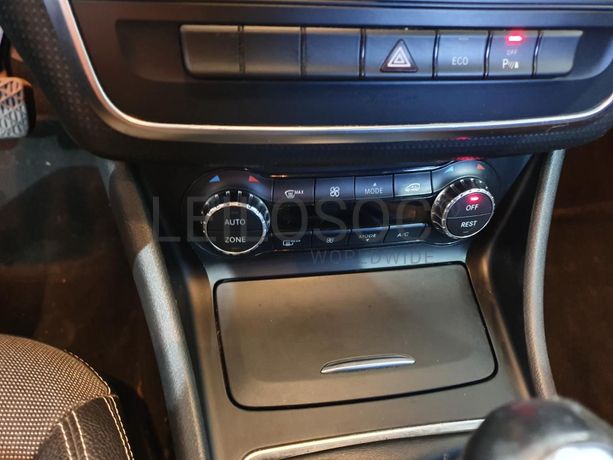 Mercedes-Benz A 180 · Ano 2013