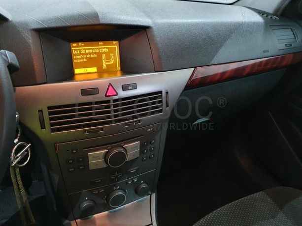 Opel Astra 1.7 CDTI · Ano 2005