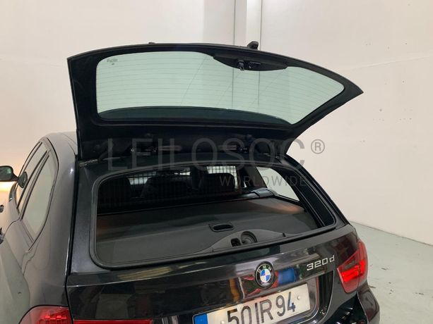 BMW 320D Touring Navigation Sport · Ano 2010