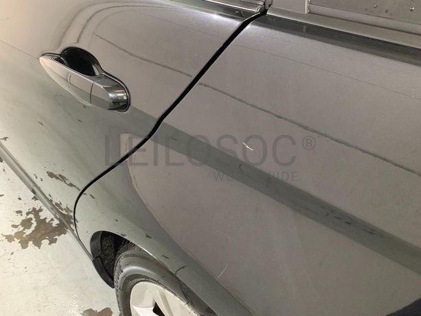 BMW 320D Touring Navigation Sport · Ano 2010