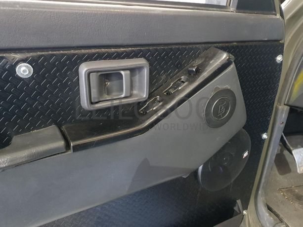 Nissan Patrol GR 2.8 TD 4x4 · Ano 1993