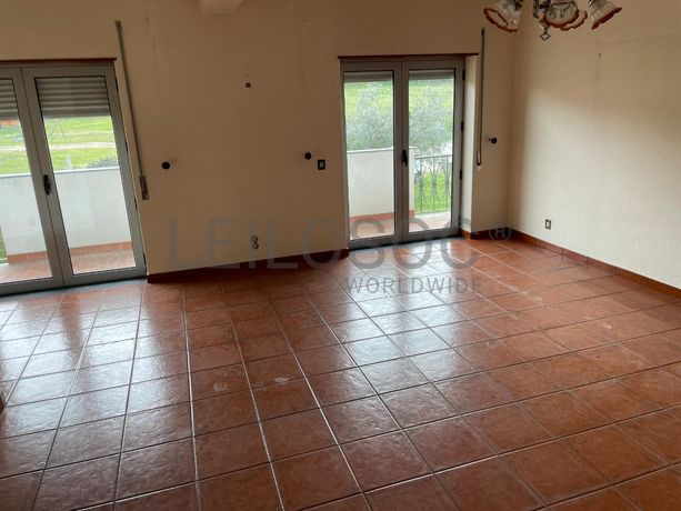 Moradia V4 · Ourém