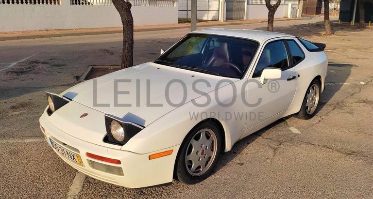 Porsche 944 Turbo