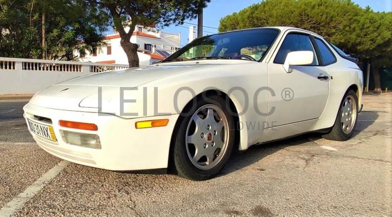 Porsche 944 Turbo