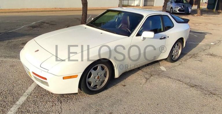 Porsche 944 Turbo