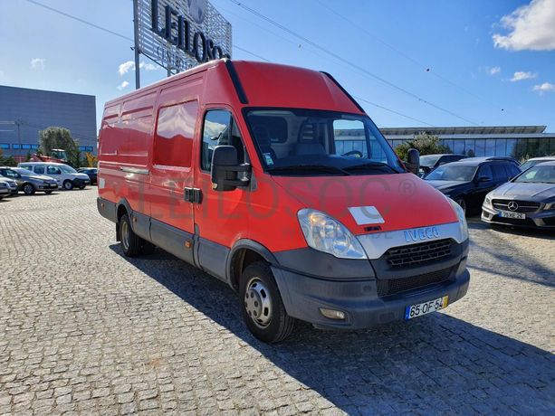 Iveco Daily 35C15 · Ano 2013