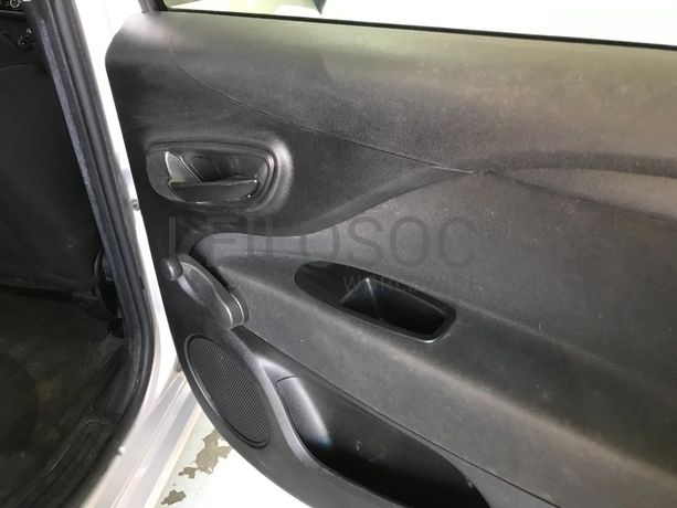 Fiat Punto 1.2 · Ano 2016