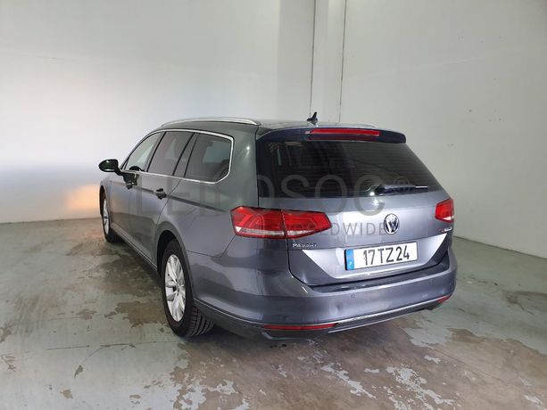 Volkswagen Passat 1.6 TDI · Ano 2015