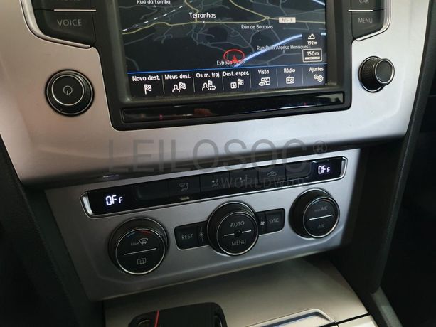 Volkswagen Passat 1.6 TDI · Ano 2015