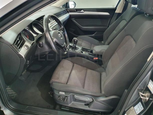 Volkswagen Passat 1.6 TDI · Ano 2015