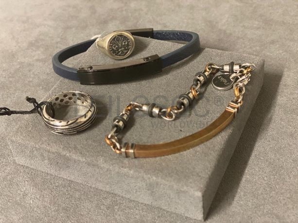 Pulseiras + Anel em prata e outros materiais