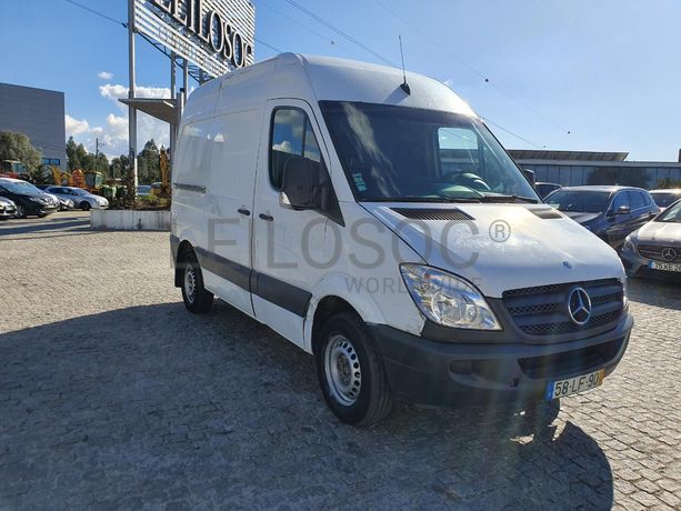 Mercedes-Benz Sprinter 210 CDI · Ano 2011