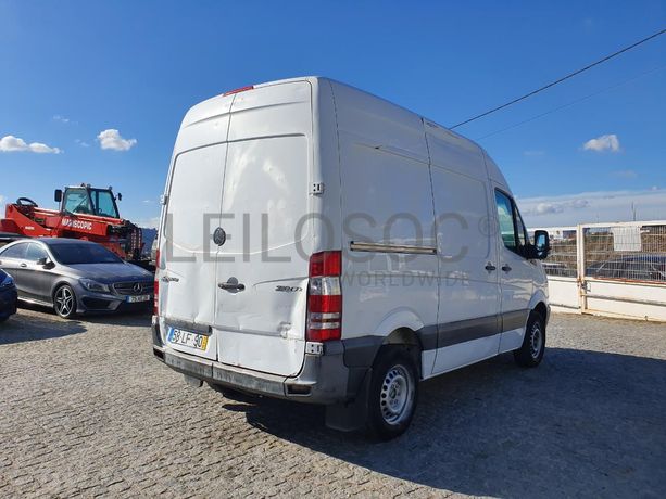 Mercedes-Benz Sprinter 210 CDI · Ano 2011