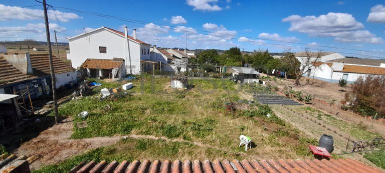 1/2 de Moradia · Coruche