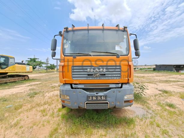 Camião basculante MAN