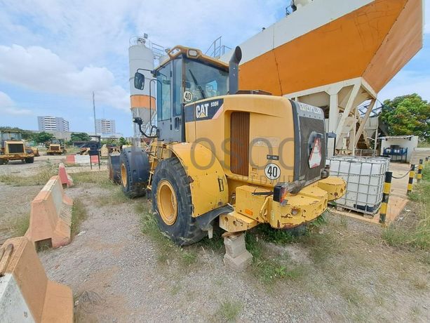Pá carregadora CATERPILLAR 930H