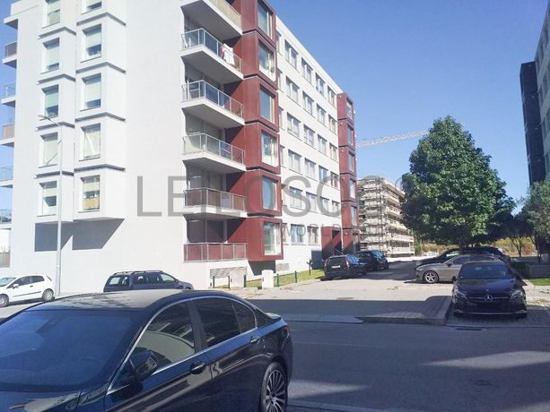 Apartamento T3 c/ Garagem · Vila Nova de Gaia