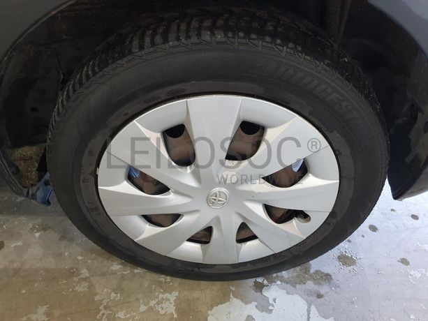 Toyota Yaris 1.0 · Ano 2012