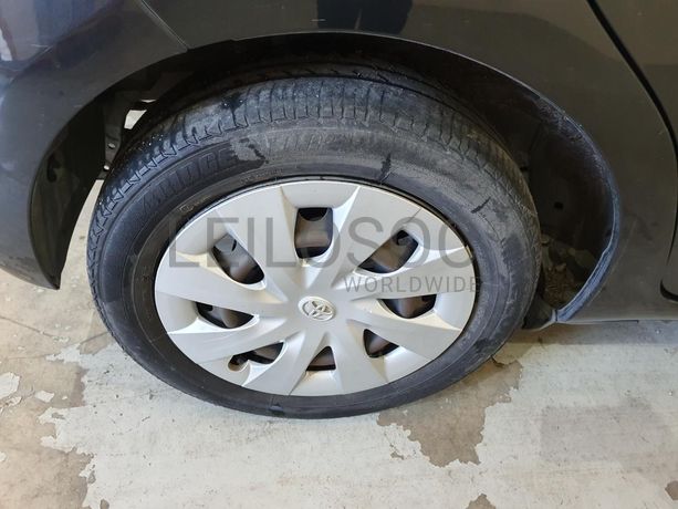 Toyota Yaris 1.0 · Ano 2012