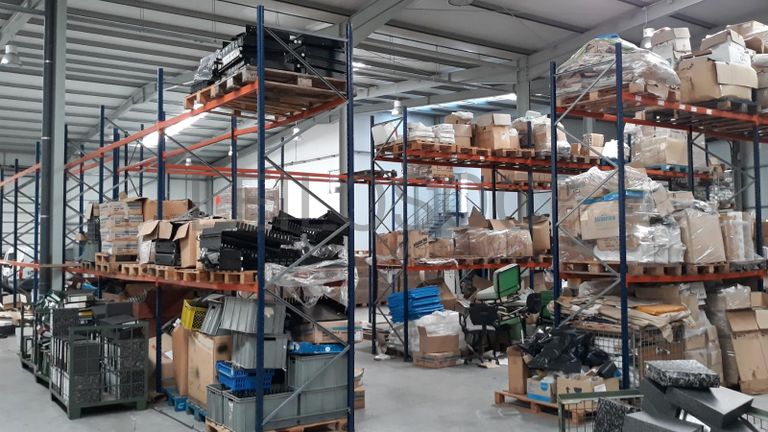 Estantes industriais