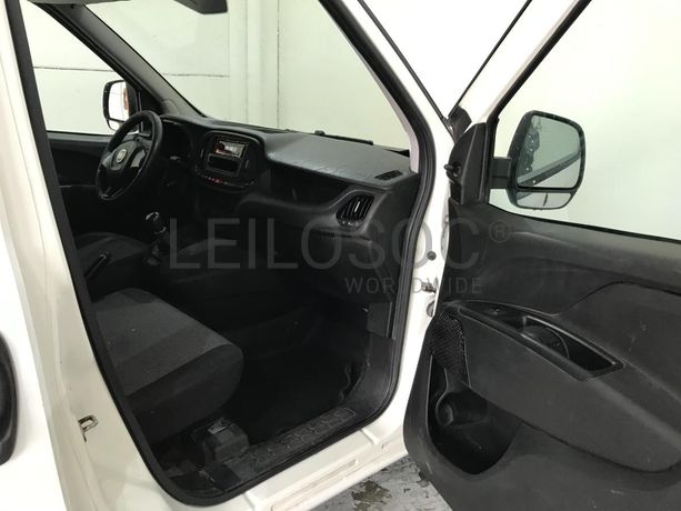 Fiat Doblo 1.6 D Multijet · Ano 2015