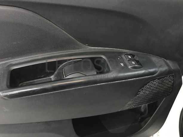 Fiat Doblo 1.6 D Multijet · Ano 2015