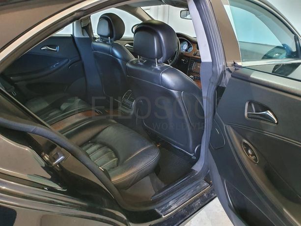 Mercedes-Benz CLS 320 3.0 CDI · Ano 2007