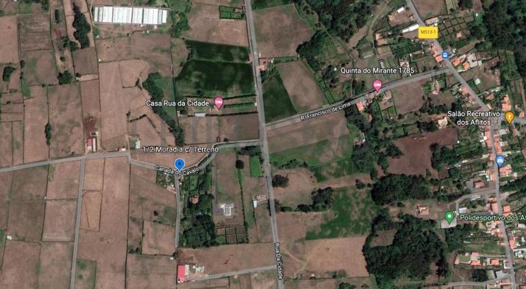 1/2 de Moradia + Terreno · Ponta Delgada, Arquipélago dos Açores