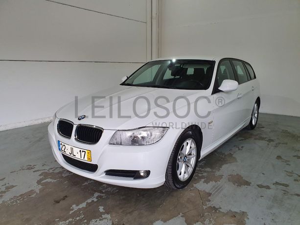 BMW 318 D Touring · Ano 2010