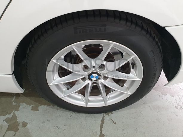 BMW 318 D Touring · Ano 2010