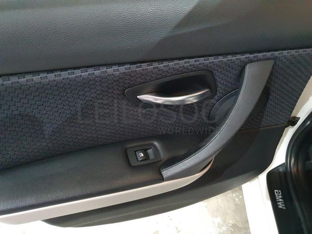 BMW 318 D Touring · Ano 2010