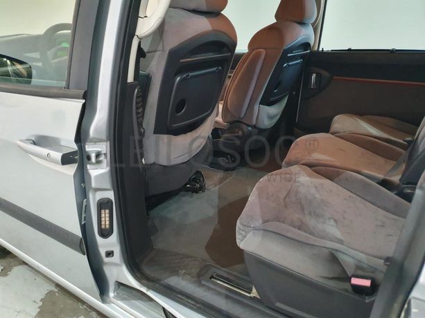 Citroën C8 2.0 HDI · Ano 2003