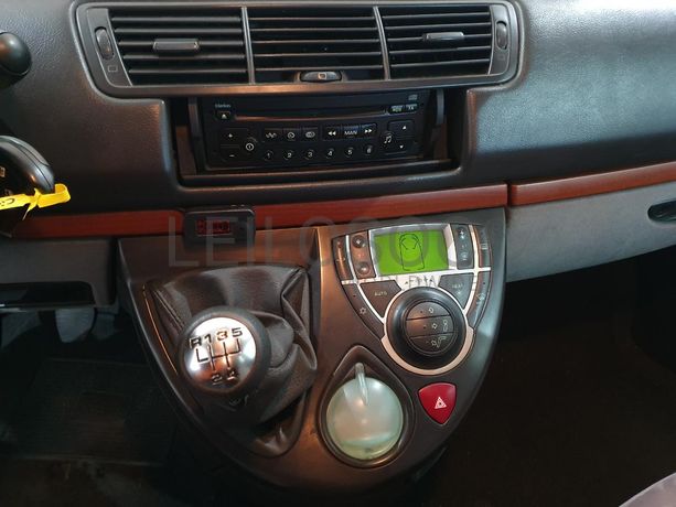 Citroën C8 2.0 HDI · Ano 2003