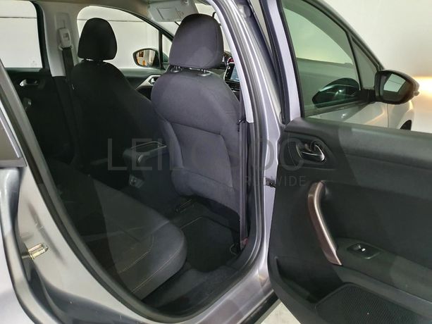 Peugeot 2008 1.4 HDI · ANO 2014