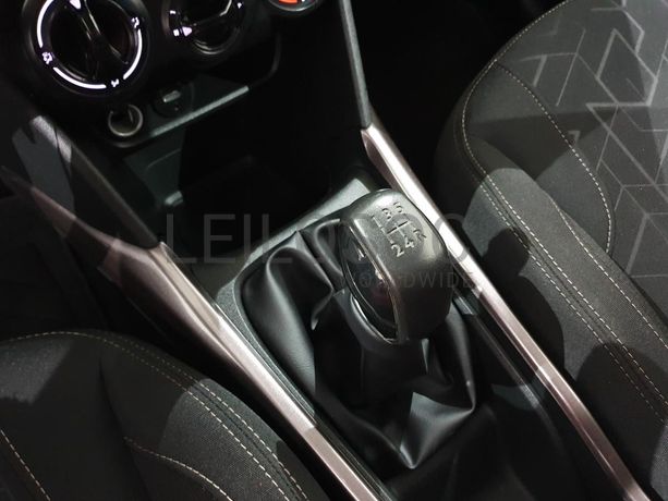 Peugeot 2008 1.4 HDI · ANO 2014