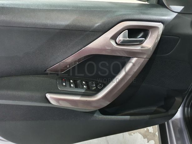Peugeot 2008 1.4 HDI · ANO 2014