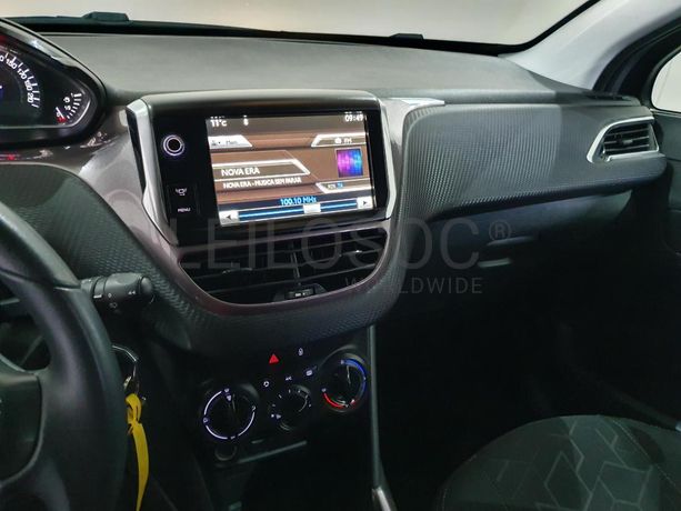 Peugeot 2008 1.4 HDI · ANO 2014
