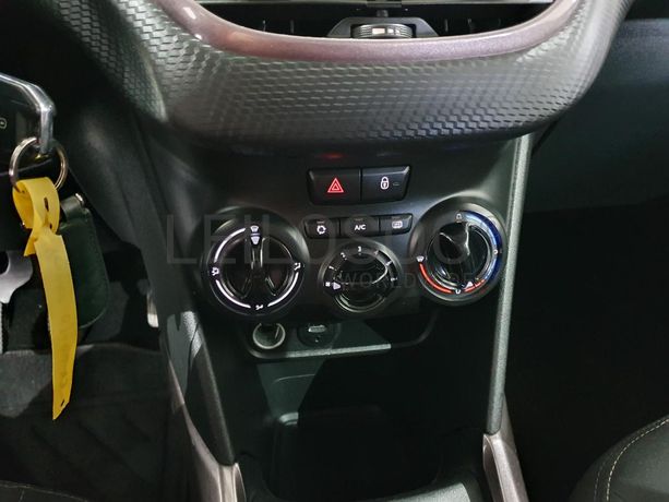 Peugeot 2008 1.4 HDI · ANO 2014