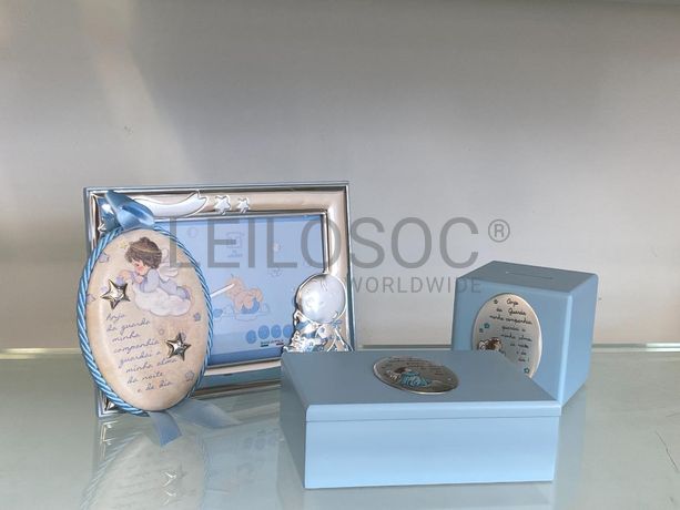 Caixa de bebé + Mealheiro + Moldura de Bebé + Medalha de Berço