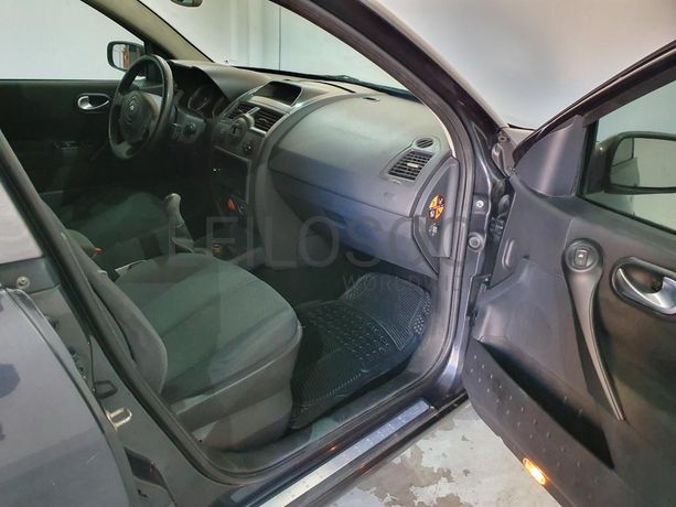 Renault Mégane 1.5 DCI · Ano 2005