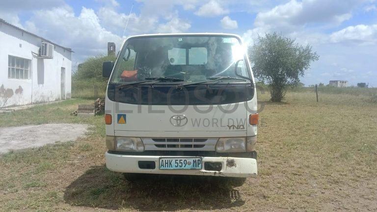 Camioneta Toyota Dyna ·