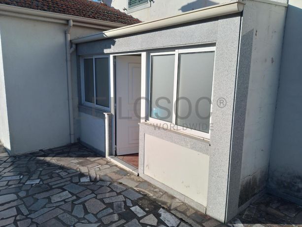 Moradia V4 · Santo Tirso