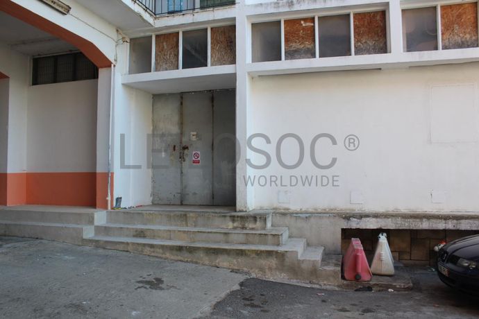 Unidade Industrial + Terreno · Vila Franca de Xira