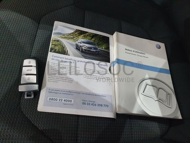 Volkswagen Passat 1.6 TDI · Ano 2012