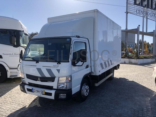 Mitsubishi Canter 7C18 com Plataforma Elevatória · Ano 2012