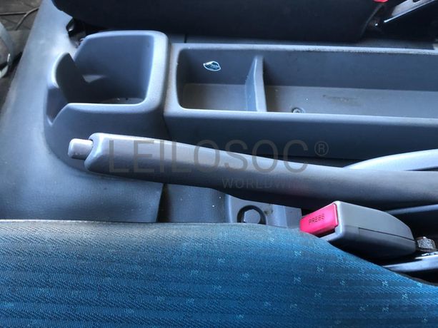 Mitsubishi Canter 7C18 com Plataforma Elevatória · Ano 2012