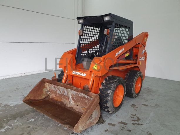 Mini Pá Carregadora Doosan 440 PLUS · Ano 2010